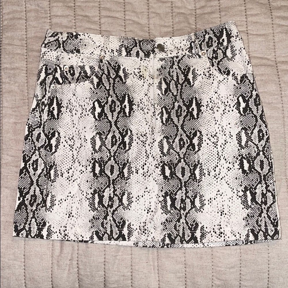snake print skirt